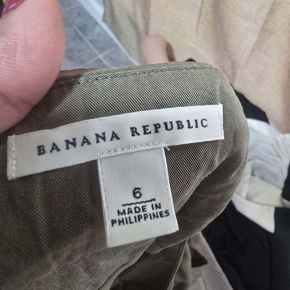 Banana Republic Olive Midi Dress - Picture 6 of 10